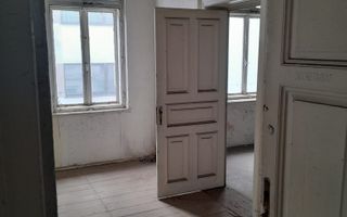 Casa 420,81 mp + teren 566 mp - Ultracentral - Unirii - Poză 16