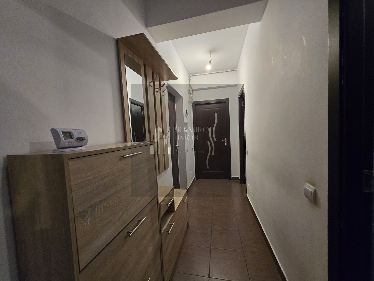 Apartament 2camere parter +curte 80mp langa -metrou Dimitrie Leonida - Poză 3