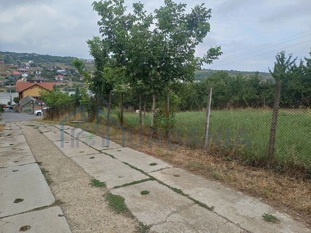Teren intravilan de 500 mp în Rediu, vizavi de Lacul Rediu - Poză 3