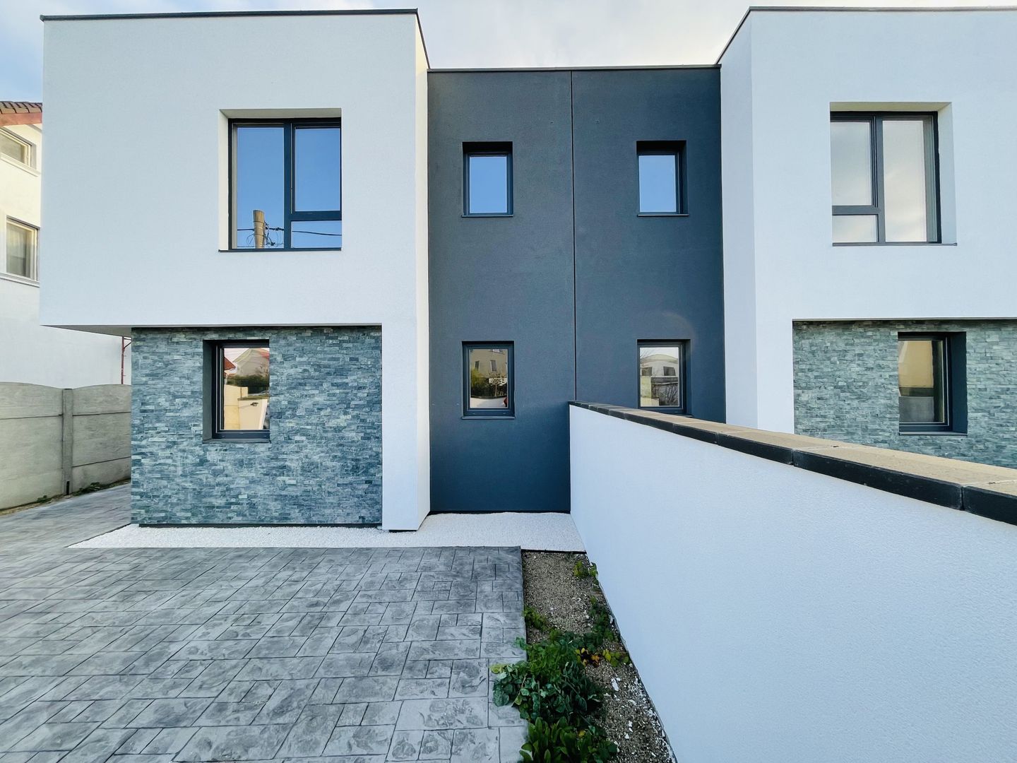 Duplex Ultramodern, impecabil executat | 4 dormitoare & 2 terase - Poză 46