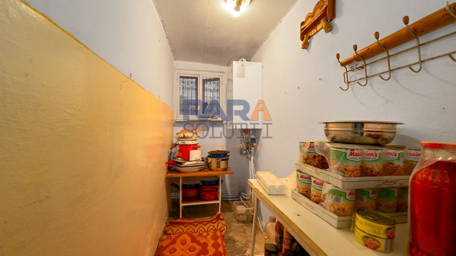 Casă în Roman, din cărămidă - Poză 13