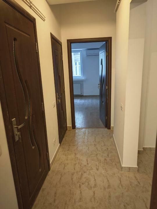 Inchiriere apartament 3 camere P-ta Romana sect 1 - Poză 5