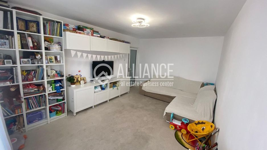 Faleza Nord(cod04)-Apartament 3 camere centrala gaz-vedere spre mare - Poză 3