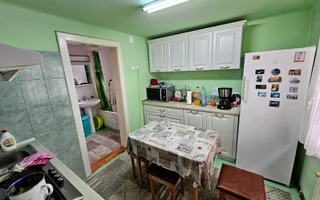 Casa 3 camere, 2 bai, mobilata, utilata, 645 mp teren, zona Lipoveni - Poză 13