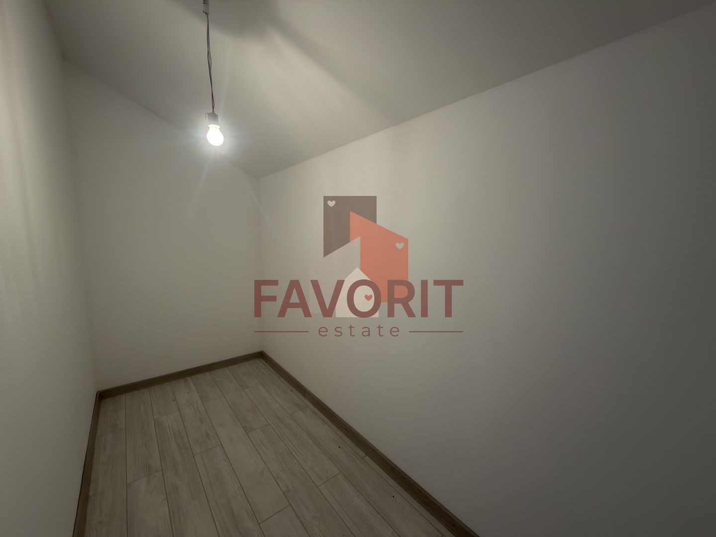 Casa individuala finalizata. Acces asfaltat - Poză 17