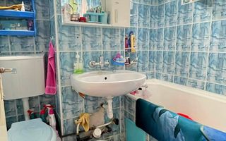 De vânzare – Apartament 3 Camere Zona de jos - Poză 10