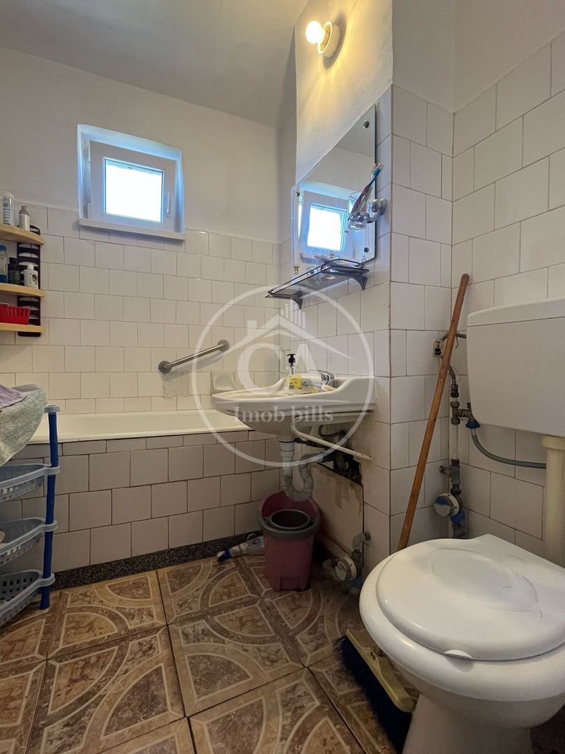Apartament cu 3 camere de vânzare în zona Rogerius, Oradea - Poză 7