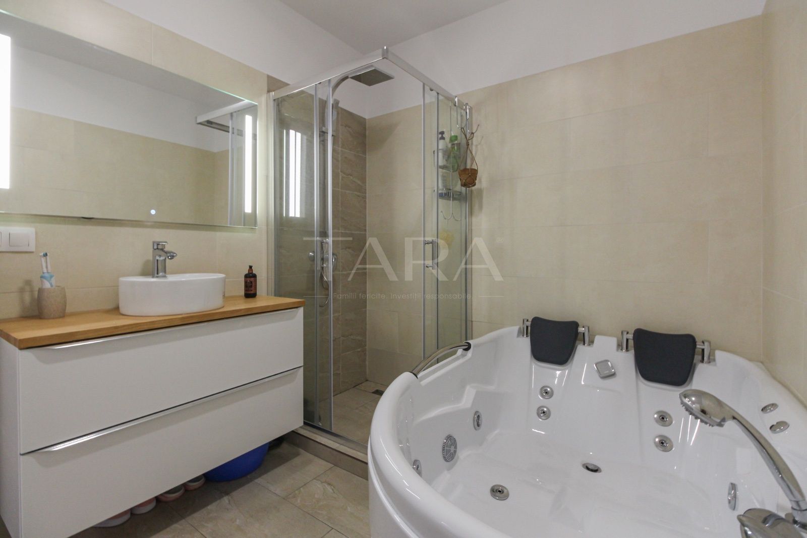 Apartament 3 camere cu parcare, de vânzare în zona Vivo! - Poză 6