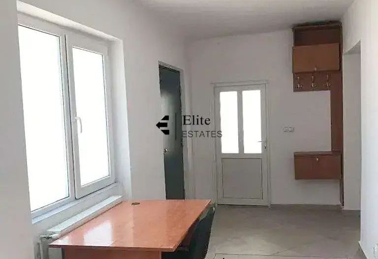 Casa cu 3 camere de inchiriat Central Oradea - Poză 8