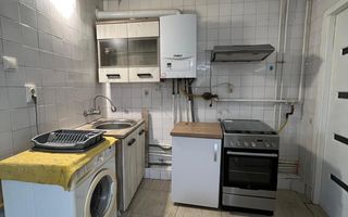Apartament 2 camere-balcon-curte comuna-parcare-Zona Spalatoria Mara - Poză 10