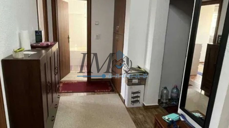 Apartament 3 camere decomandat zona Mercur - Poză 1