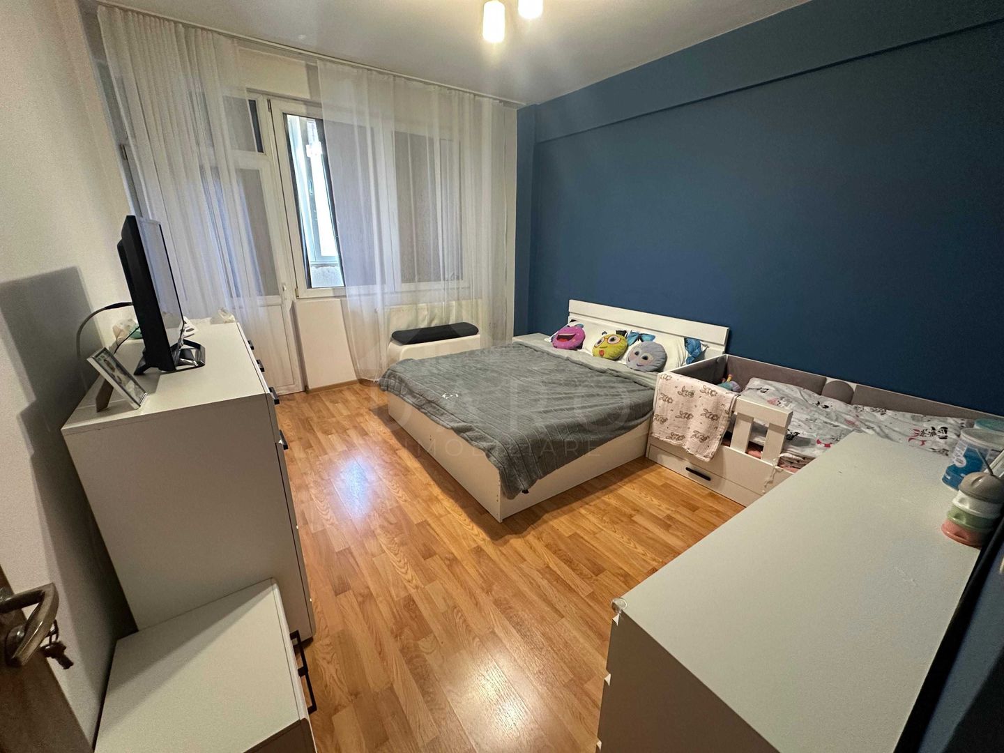 Apartament cu 3 camere - Poză 3