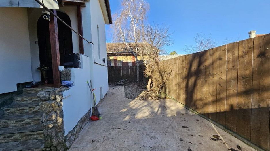 Casa mare, solida, Timisoara, D+P, 5 camere, 2 bai, Zona Lipovei - Poză 29