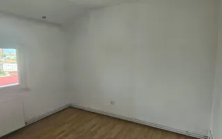 De vânzare apartament 2 camere decomandat | Zona 8 Mai - Poză 16