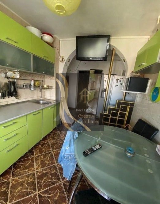 Apartament Crangasi 4 camere - Poză 4