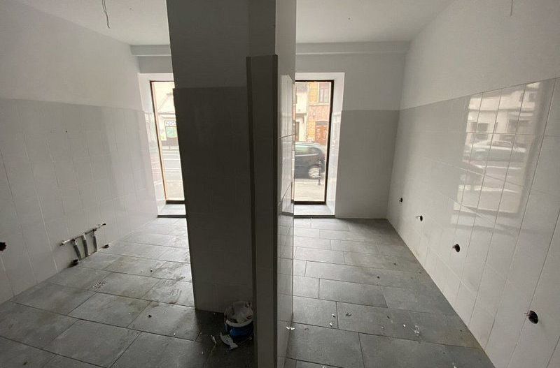 Spatiu comercial in centrul Brasovului - Poză 4