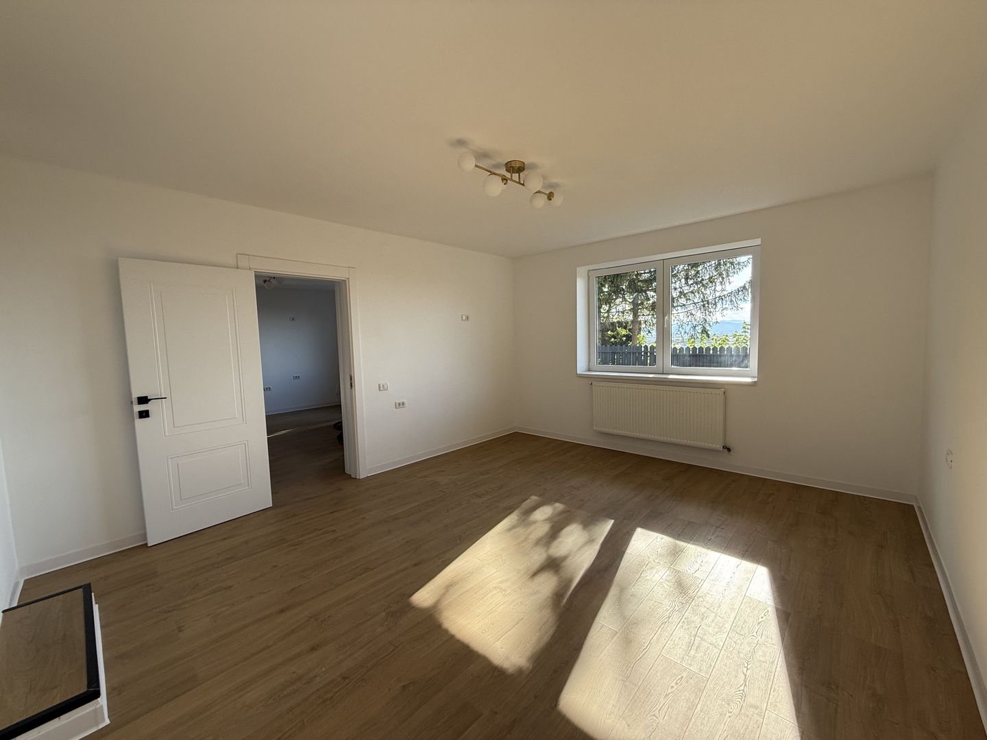 Apartament cu 2 camere in casa in Blumana, Brasov - Poză 10