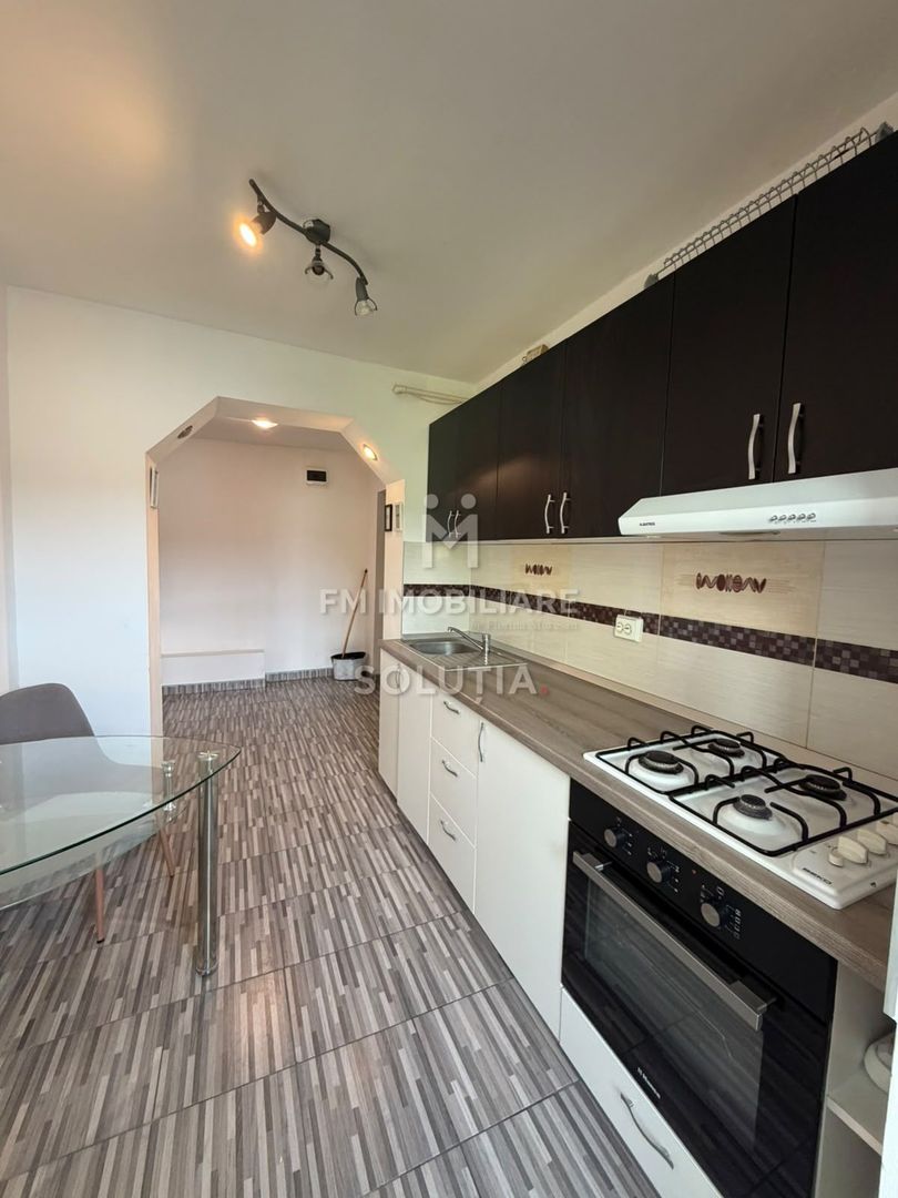 Închiriere apartament 2 camere decomandat – strada Oituz - Poză 3