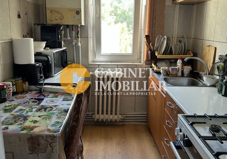 APARTAMENT 3 CAMERE SEMIDECOMANDAT - PACURARI - Poză 4