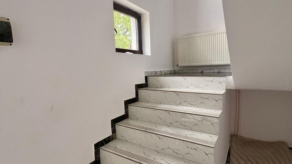 SPRE VANZARE! CASA INDIVIDUALA IN GHIMBAV! - Poză 11