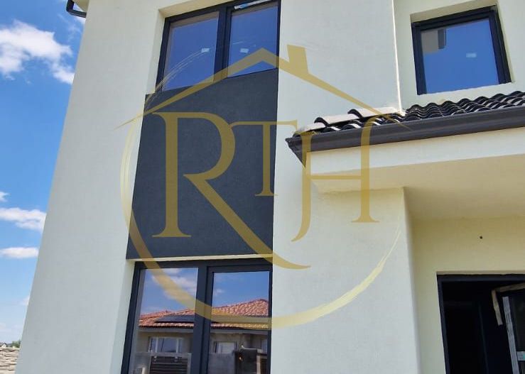 De vânzare - Duplex 5 camere  Mosnita Noua , comision ,,0'' - Poză 4