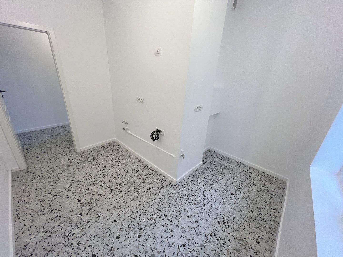 2 camere renovat complet | boxa | Floreasca - Poză 15