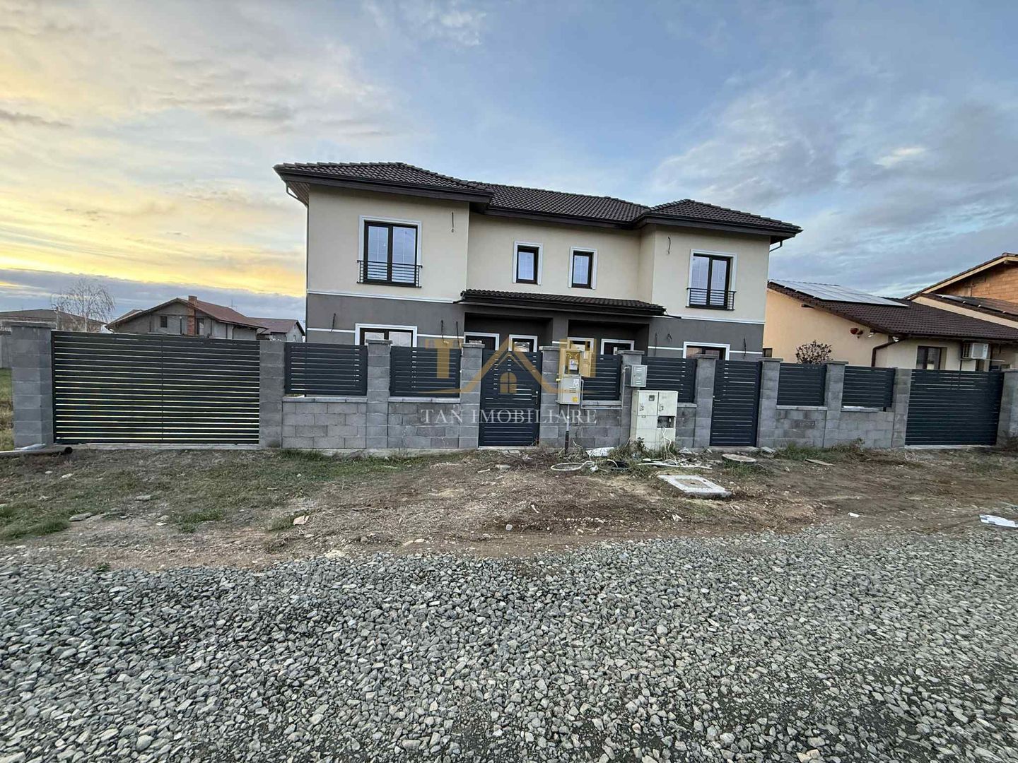 Duplex de vânzare Mosnita Nouă 5 camere - Poză 2