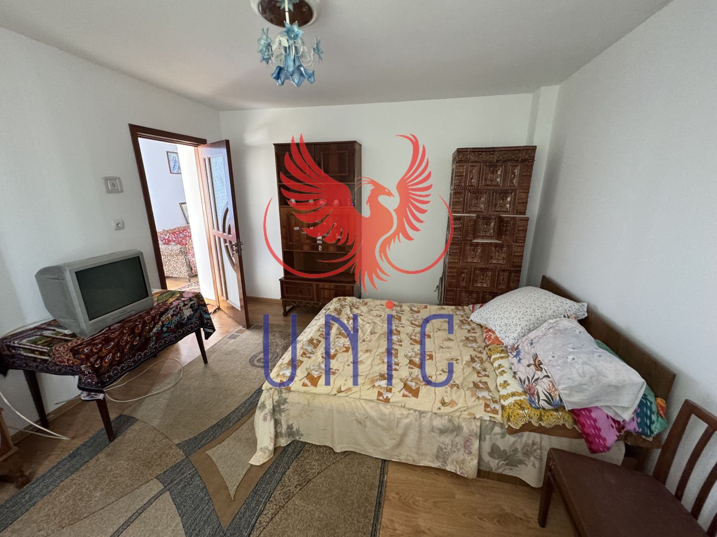 Casa situata in orasul Bals! - Poză 2