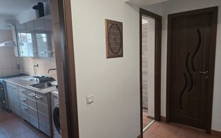 Apartament deosebit si loc parcare în zona Palazu Mare - Poză 2