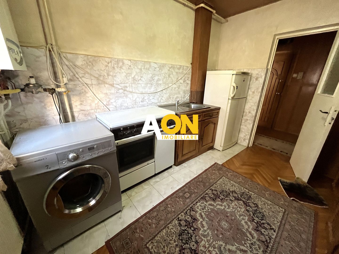 Apartament 3 Camere, Etaj 1, Zona Cetate - Poză 13