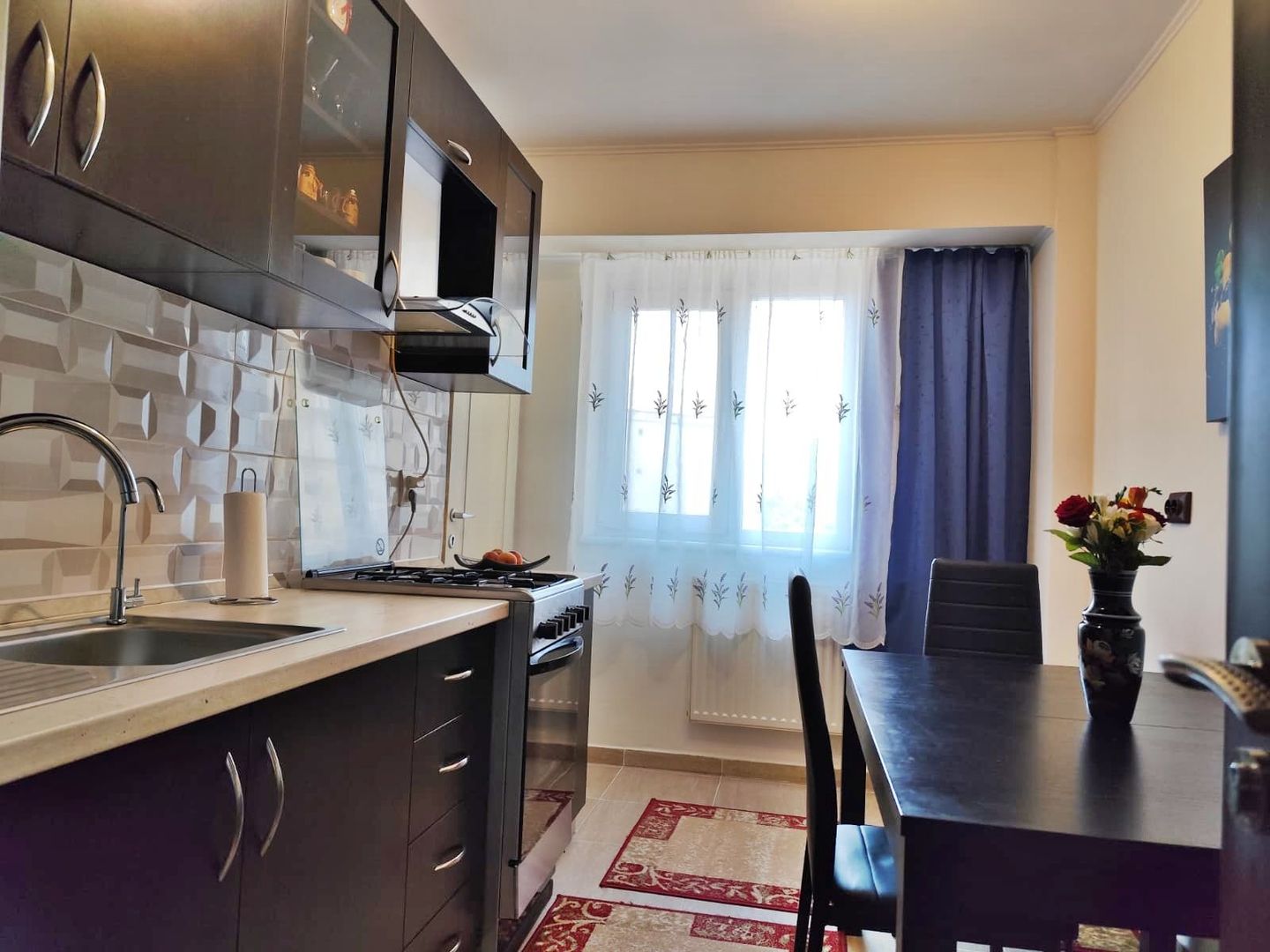 Apartament 4 camere, Calea Aradului - Oradea, tip D, renovat, vanzare - Poză 1