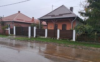 Casa in sat Ghirisa - Poză 3