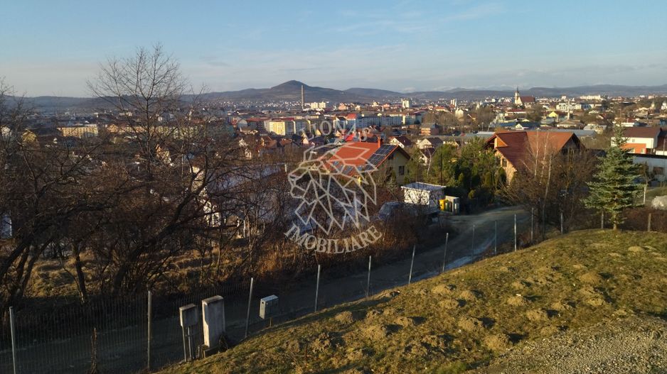 Oportunitate investitie! Casa 420 mp+balcoane-terasa 28 mp-Zavoaie - Poză 7