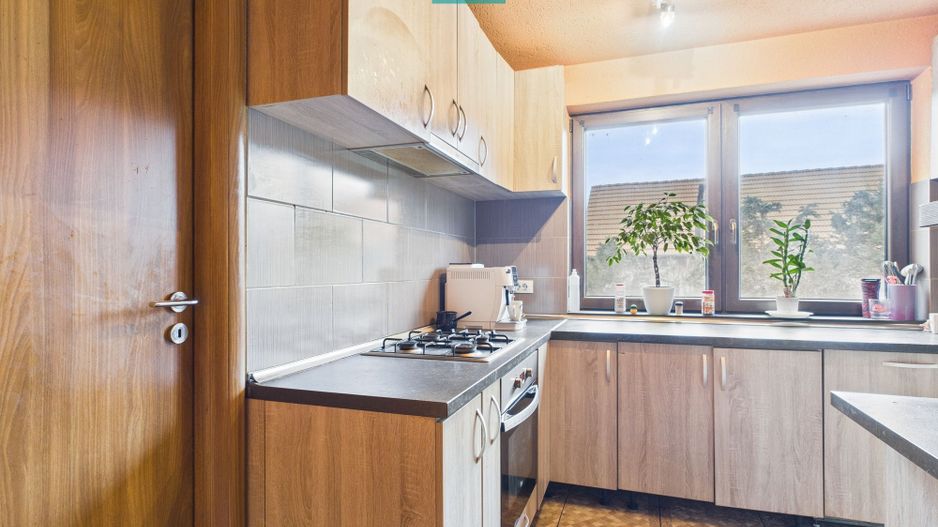 Casă individuală spațioasă, la 10 km de Timișoara - Poză 34