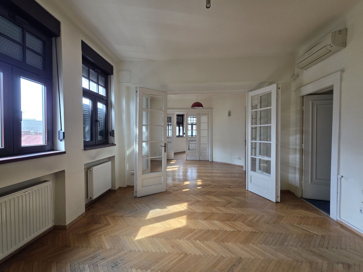 Apartament 4 camere de inchirat Armenasca Romana - Poză 6