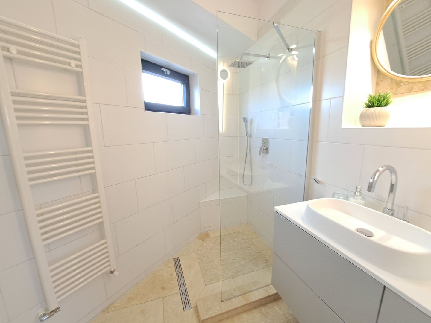 Apartament cu 2 camere + terasa priveliste minunata - parc Cismigiu - Poză 9