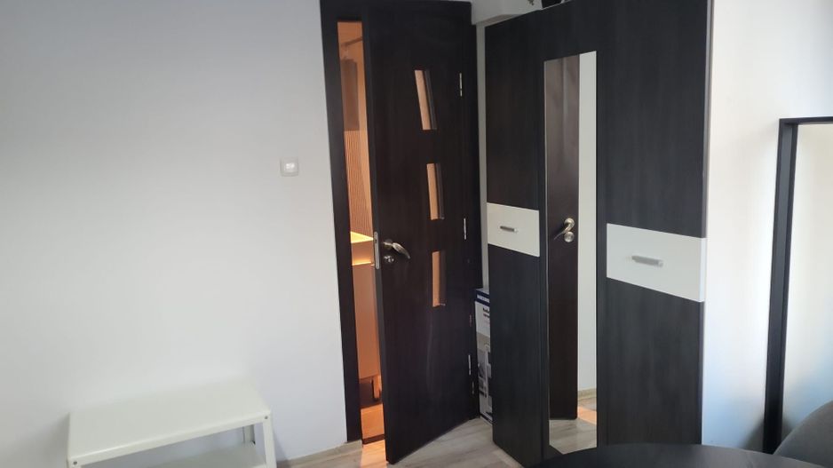 GARSONIERA COCHETA METROU PIATA ROMANA - Poză 2