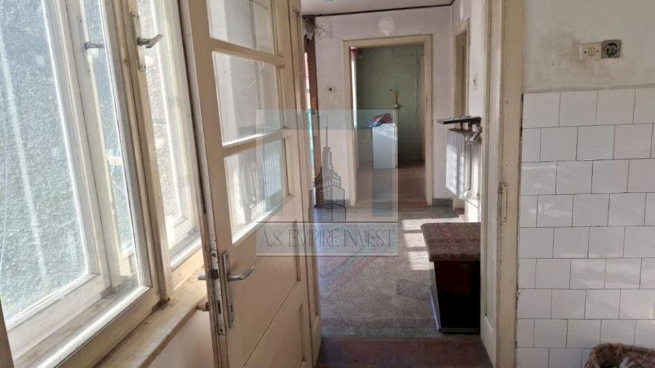 Casa singur in curte - zona Sacele - Poză 9