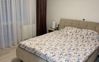 Apartament 3 Camere . 2 bai, 2 balcoane-zona Triaj/Brasov - Poză 3