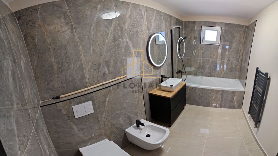 Duplex spatios si luminos in centrul Sacalazului - Poză 7