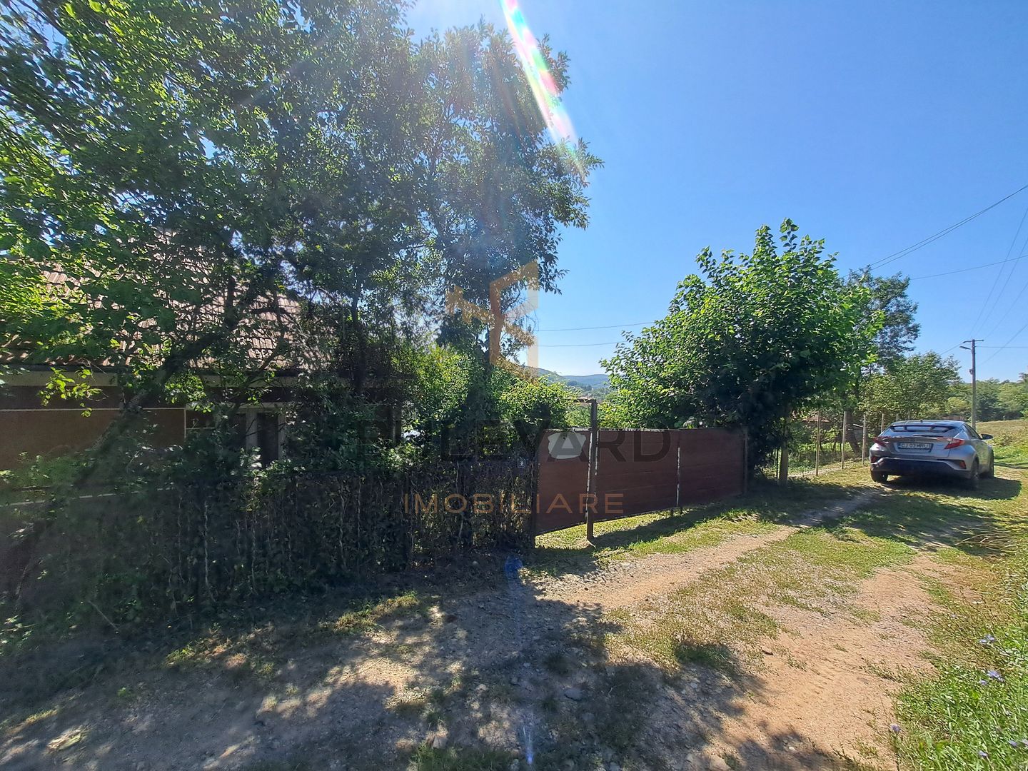 Casa cu teren de 4700 mp in Sat Zimbor, 45 km de Cluj-Napoca - Poză 17