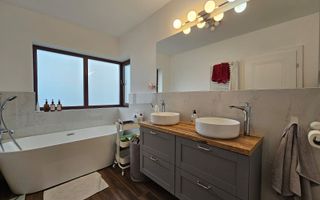 Casa individuala de vanzare in Colonia Sopor - Poză 12