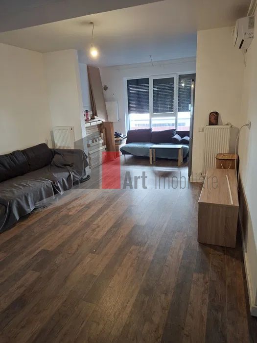 De vânzare – Apartament tip studio, 2 camere, cu loc de parcare subteran și boxă - Poză 2