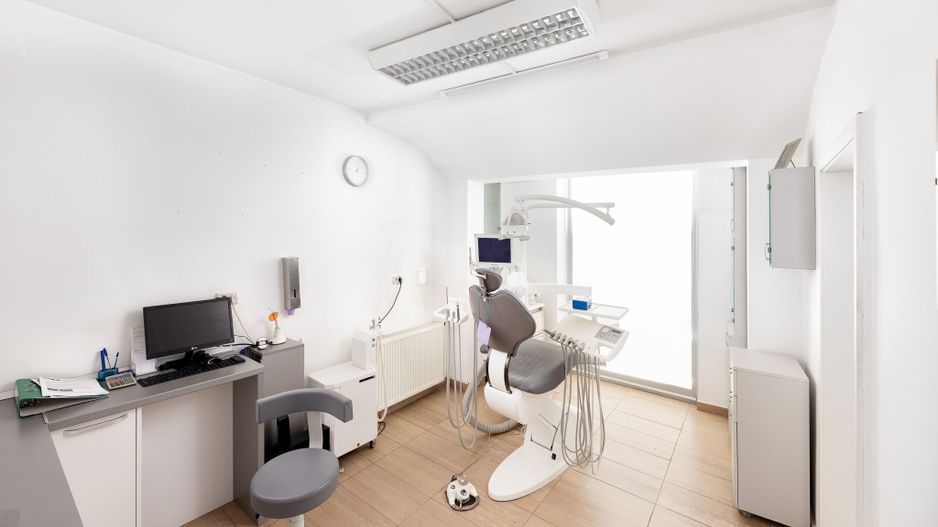 Spatiu de birouri - Poză 28