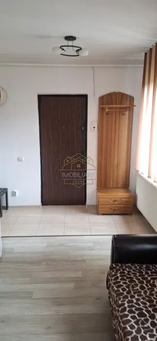 Apartament cu 3 camere de închiriat în zona Centrală - Poză 7