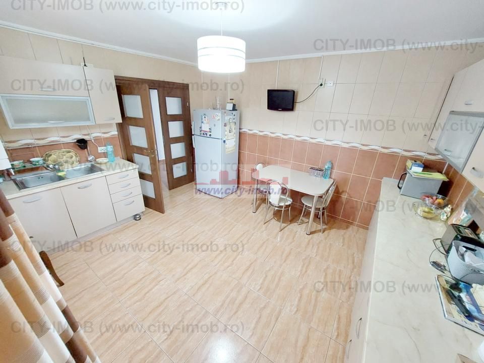 Vanzare casa / vila cu  7 camere  in Oras Otopeni , jud Ilfov - Poză 16