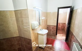 Cazare Muncitori - 10 incaperi - 5 băi - 1 bucătărie - Poză 11