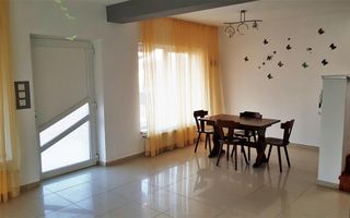 Casa tip duplex 4 camere Cetate - Poză 3