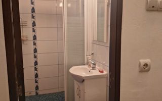 Garsoniera in bloc de apartamente piata Astra - Poză 6