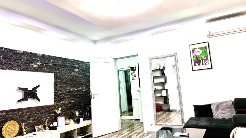 Închiriez Apartament cu ✨ 2 camere, prima închiriere, 7 min metrou Titan - Poză 1